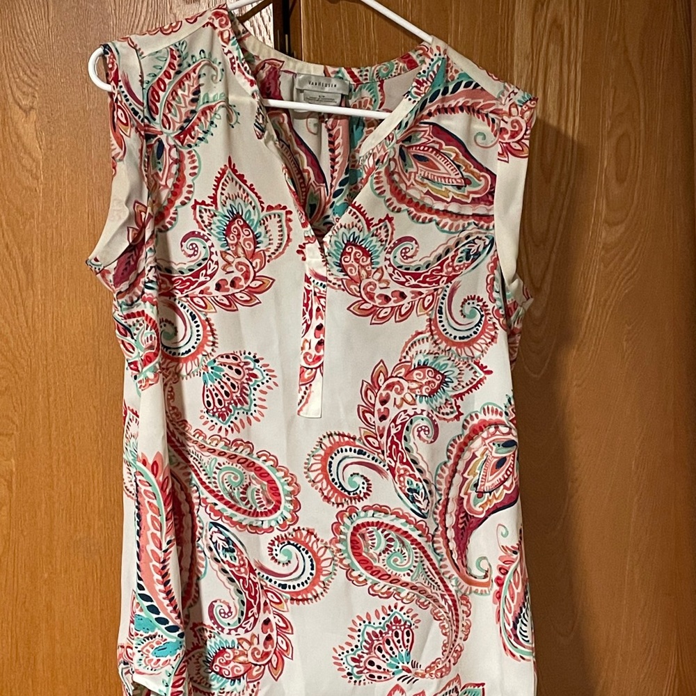 Van Heusen Woman’s Blouse (M)
